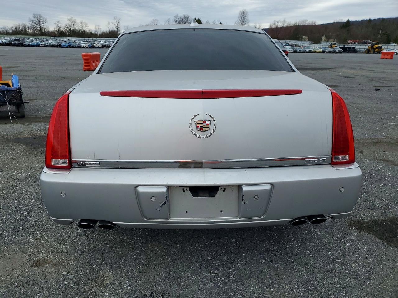 Cadillac DTS Premium Collection