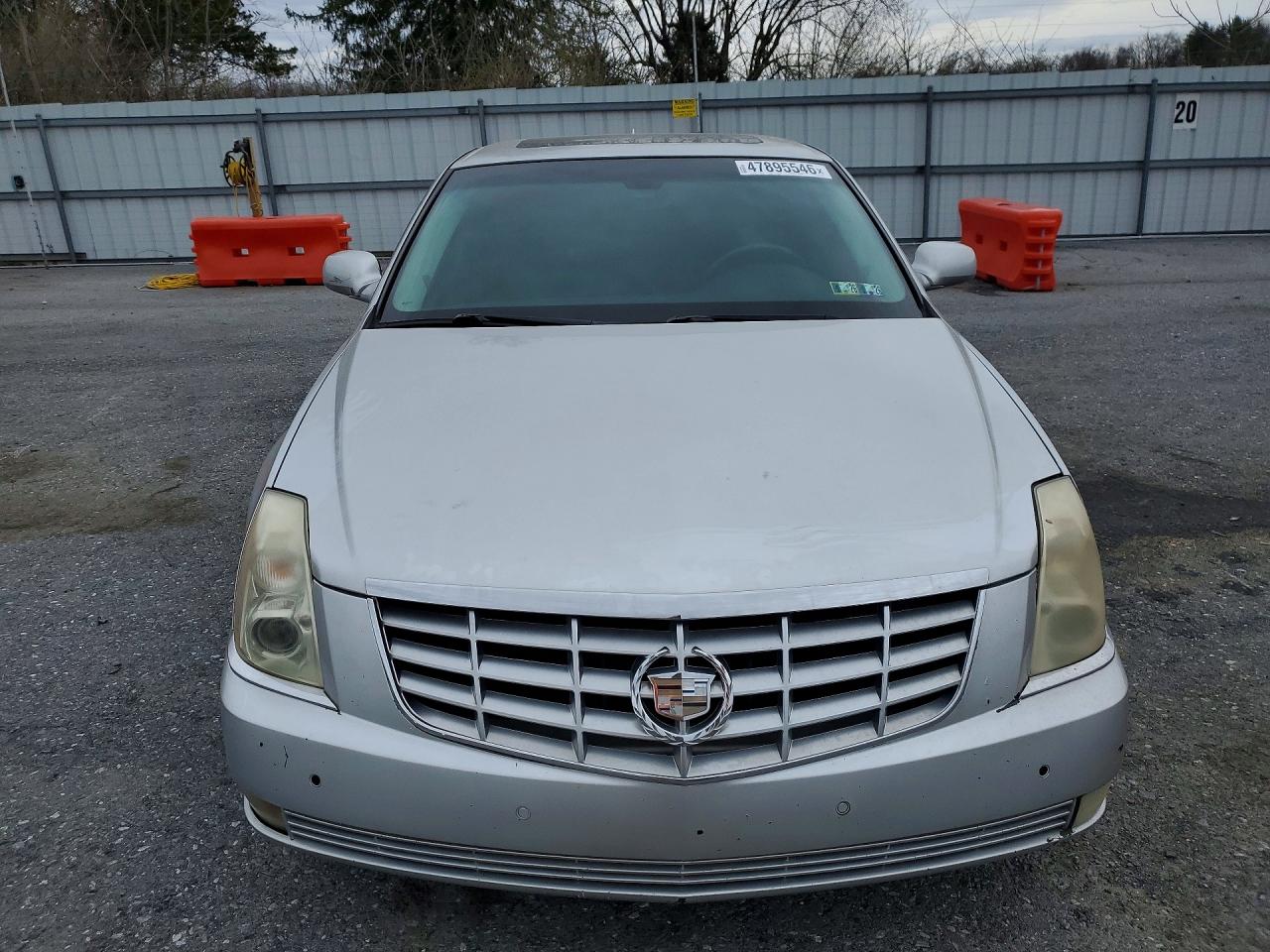 Cadillac DTS Premium Collection