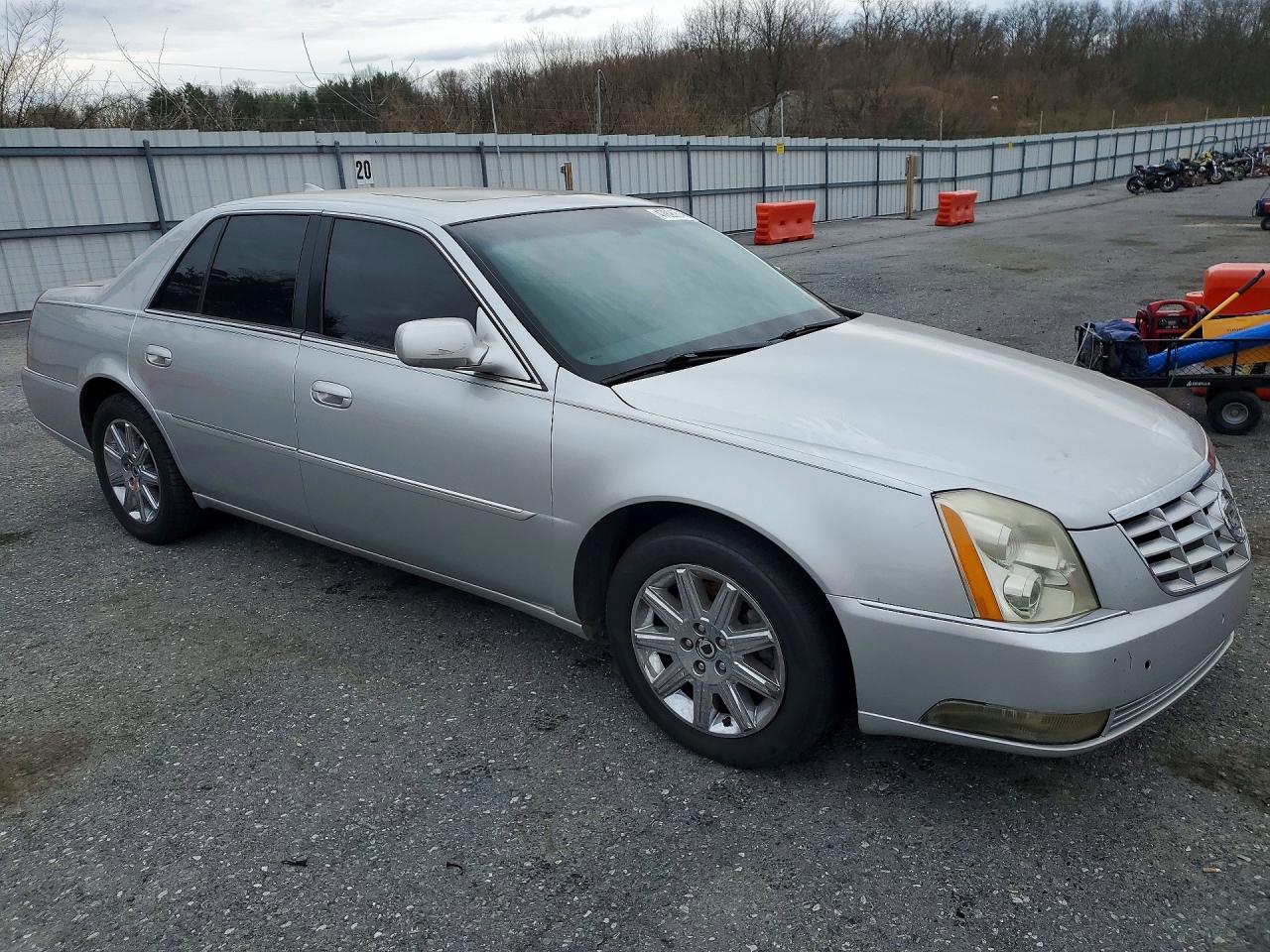 Cadillac DTS Premium Collection