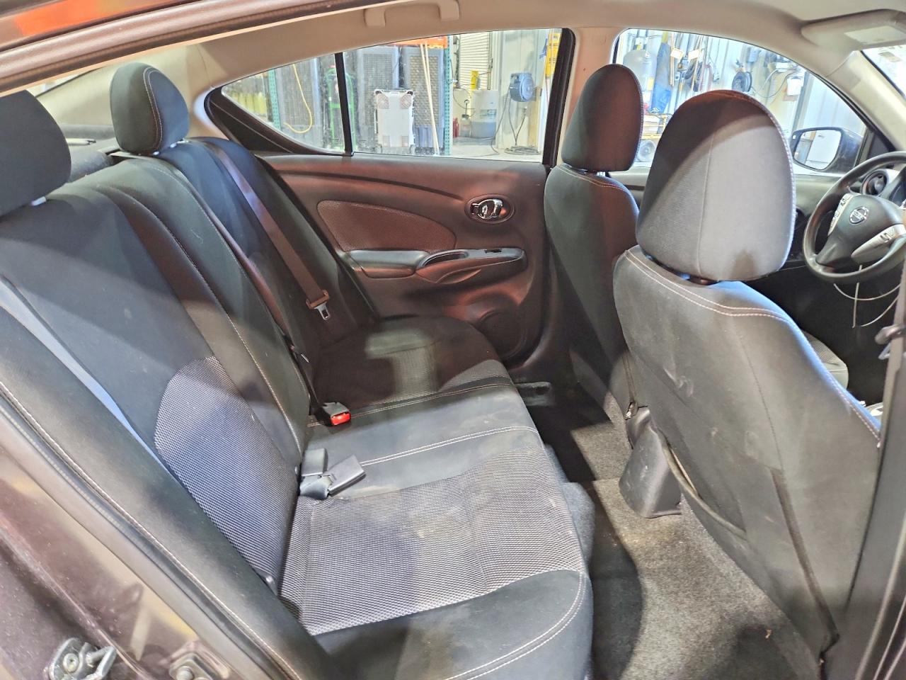 Nissan Versa S