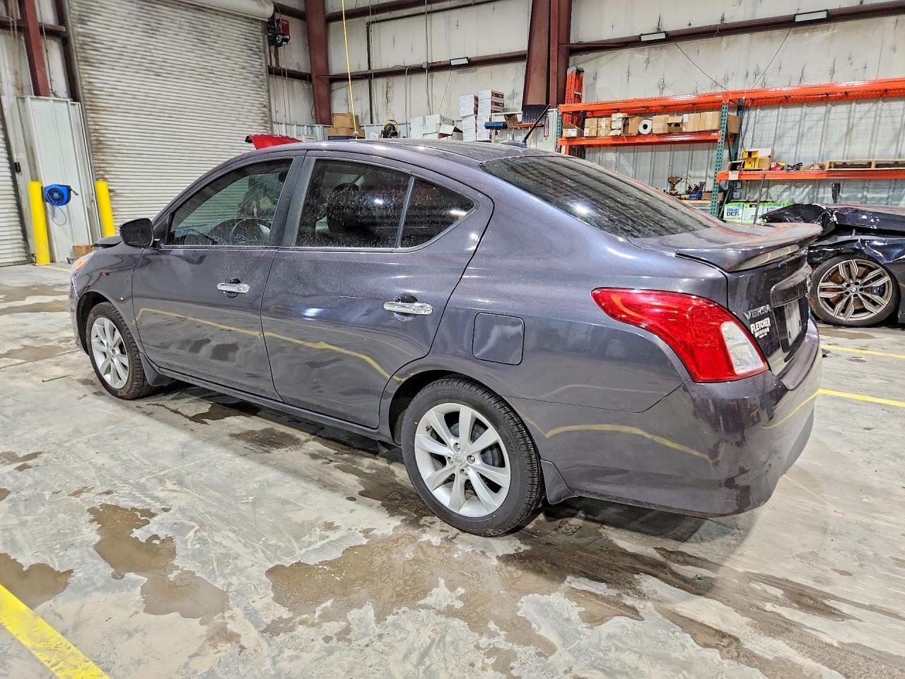 Nissan Versa S