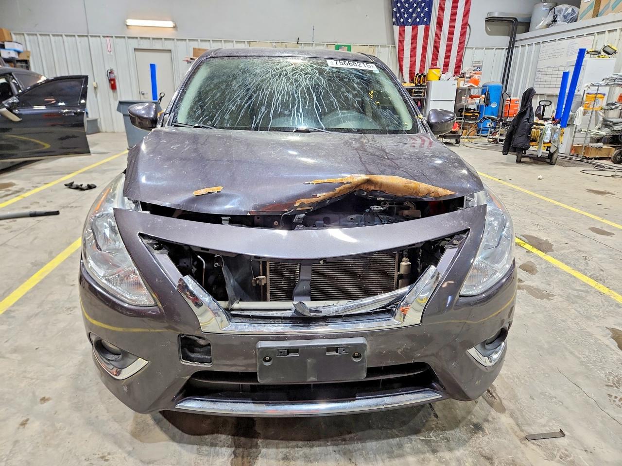 Nissan Versa S