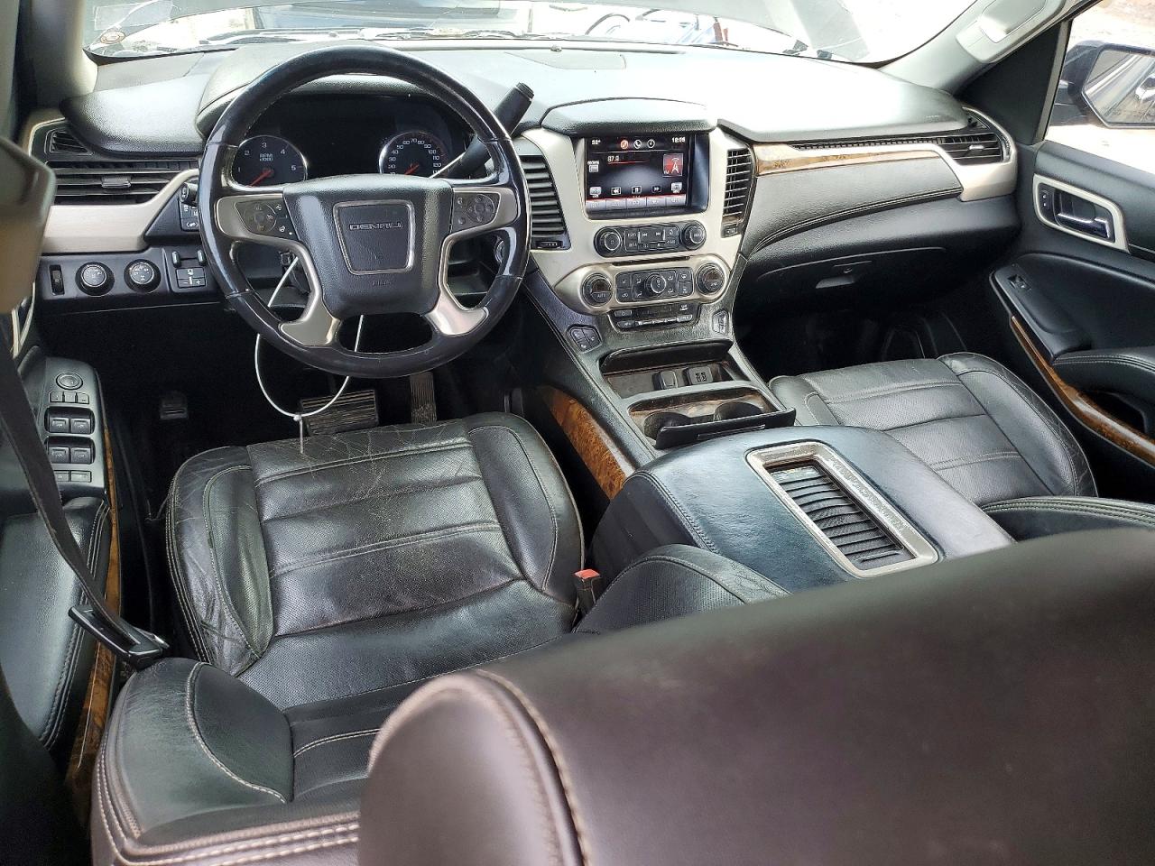 GMC Yukon Denali