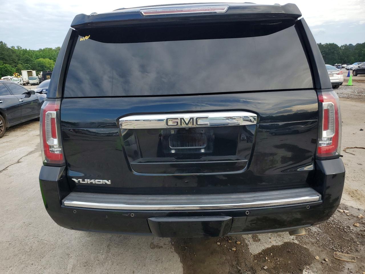 GMC Yukon Denali