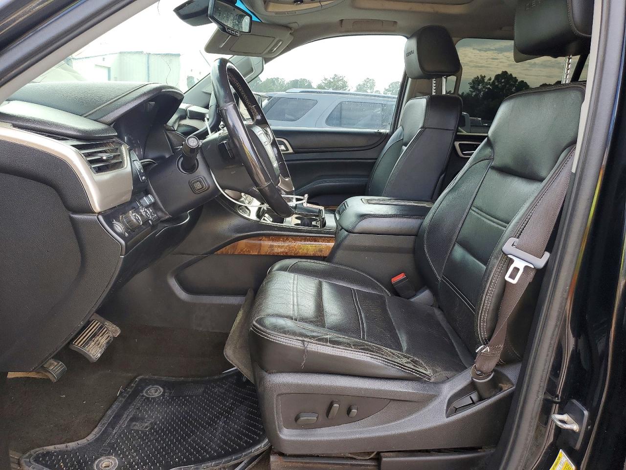 GMC Yukon Denali