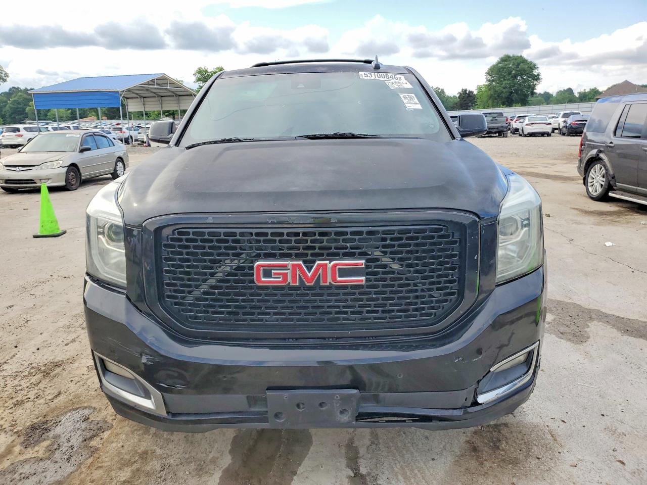 GMC Yukon Denali