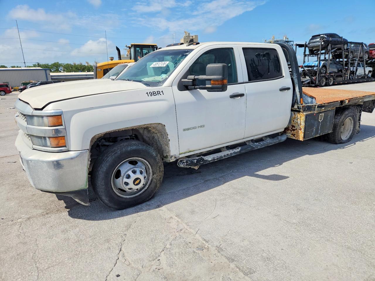 Salvage Chevrolet Silverado Image