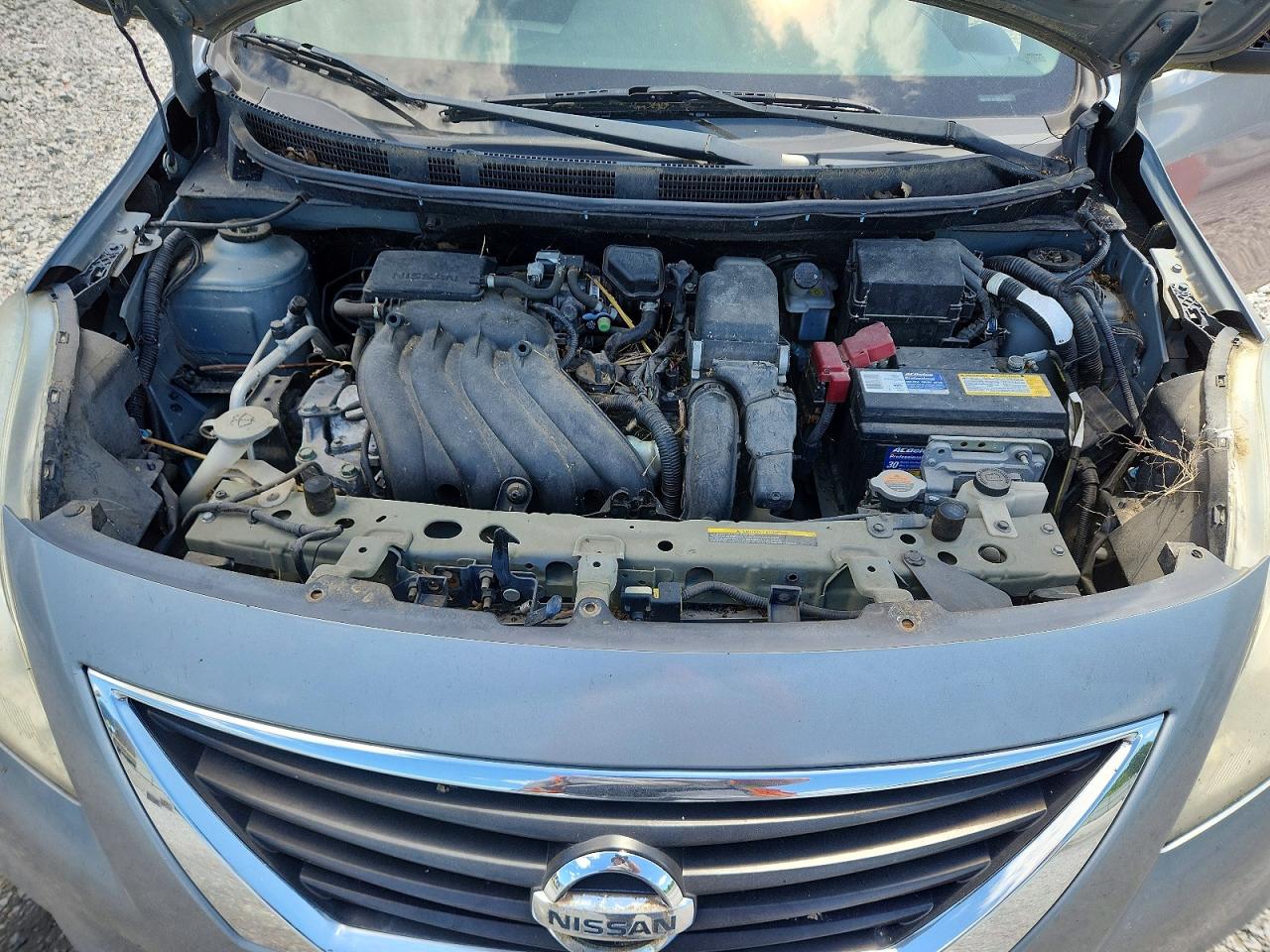 Nissan Versa 1.6 S