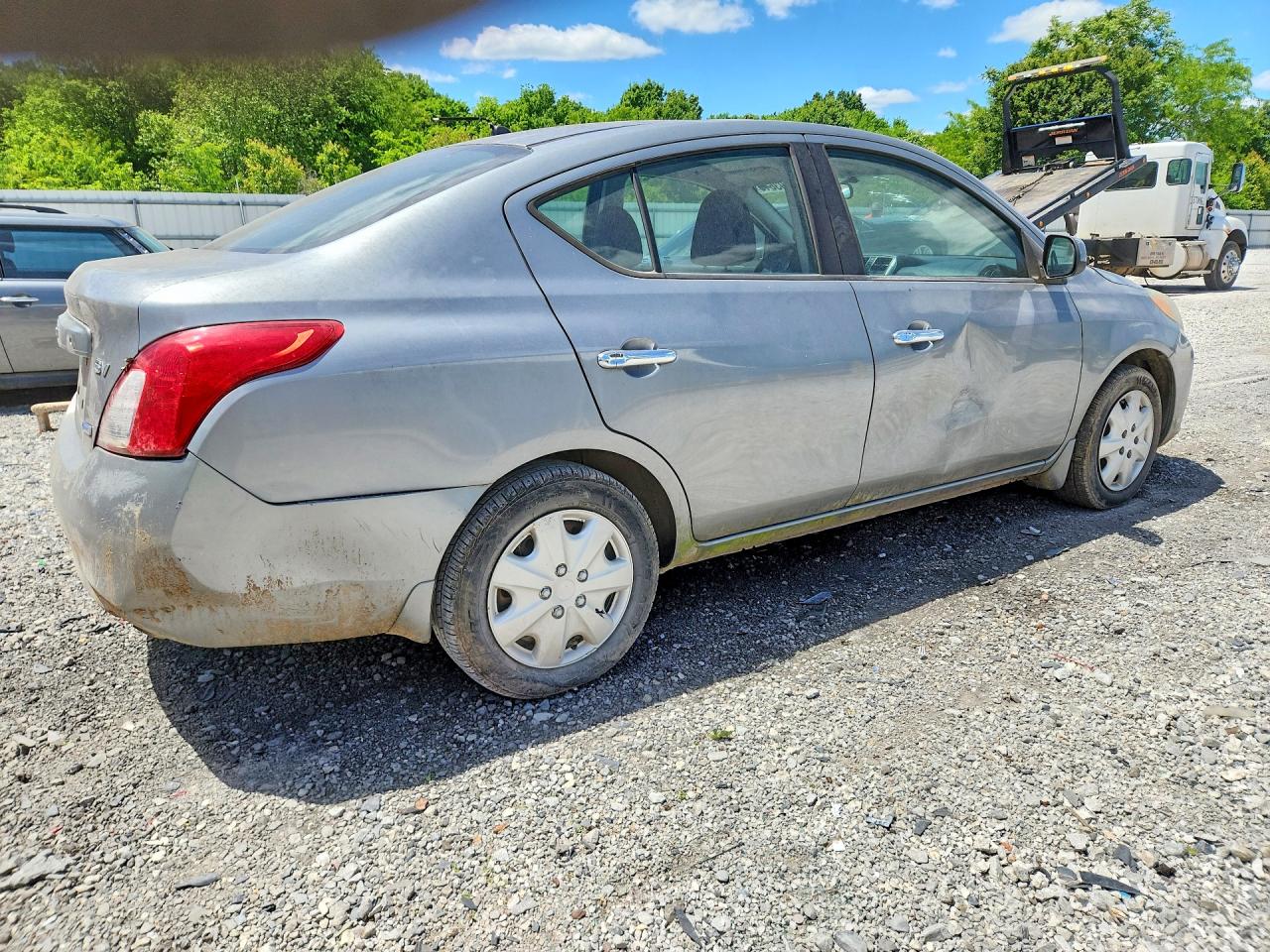 Nissan Versa 1.6 S