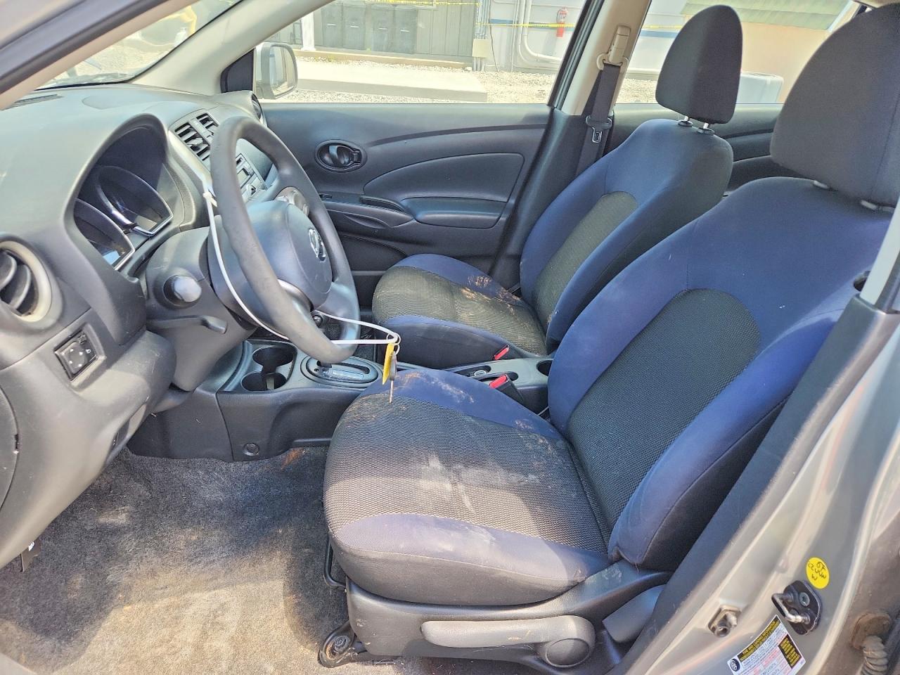 Nissan Versa 1.6 S