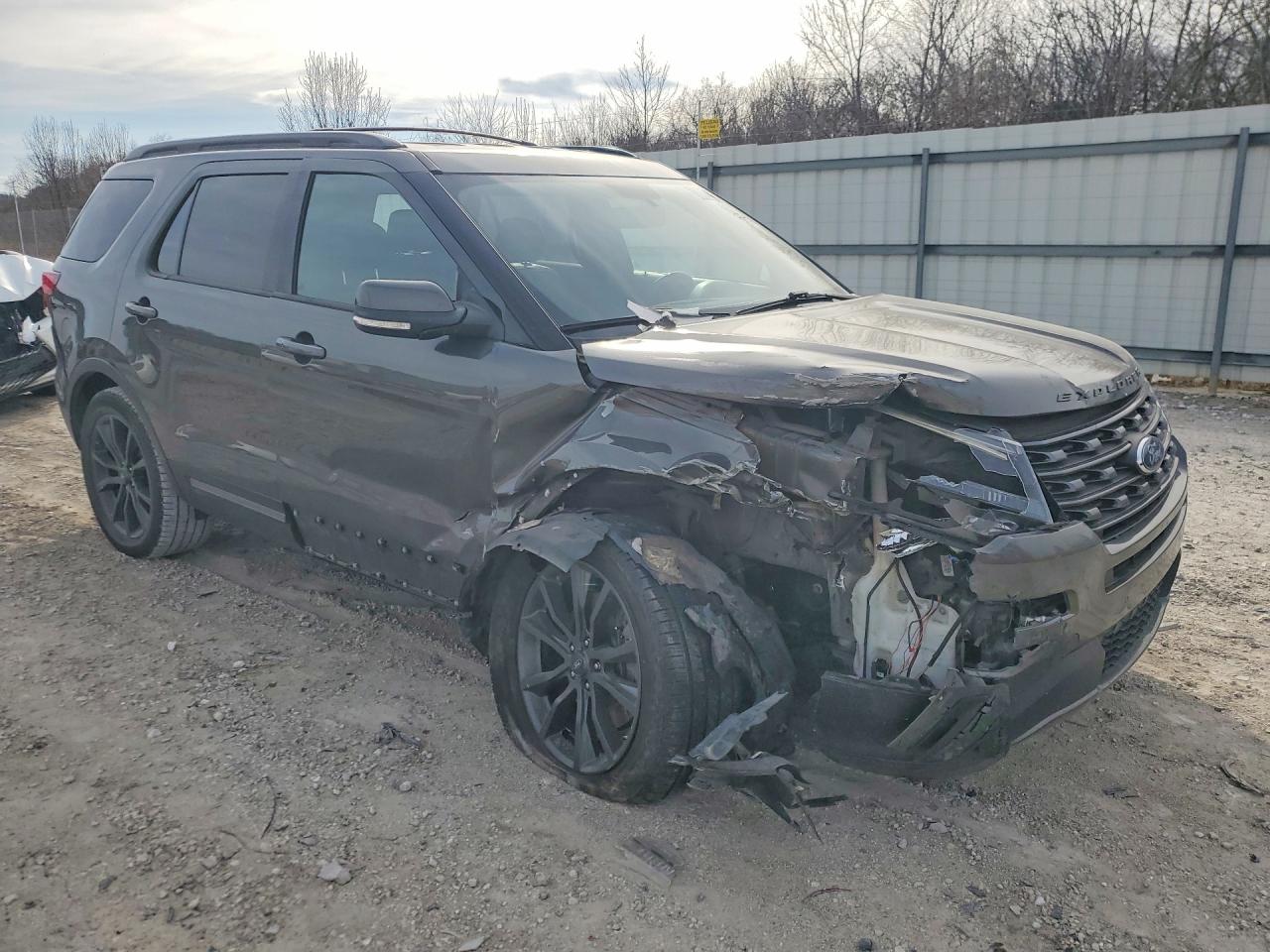 Ford Explorer Xlt