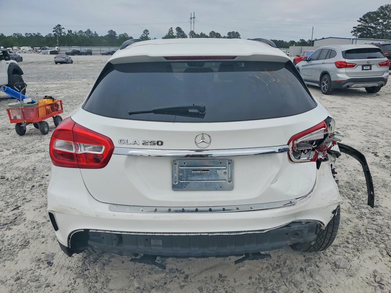Mercedes-Benz GLA 250