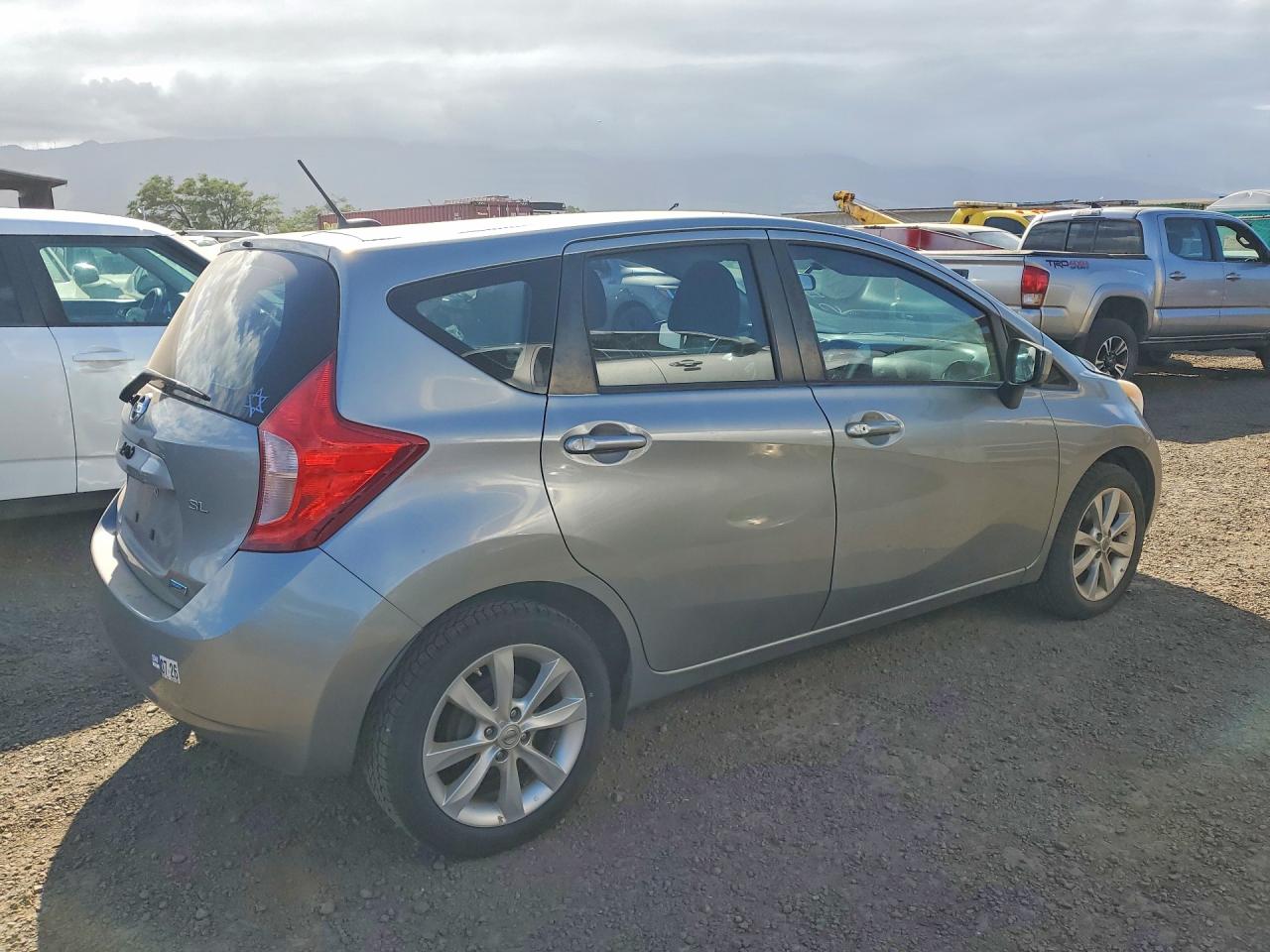 Nissan Versa S