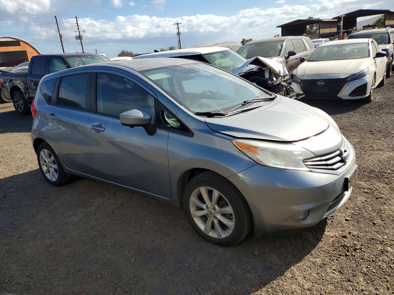 Nissan Versa S