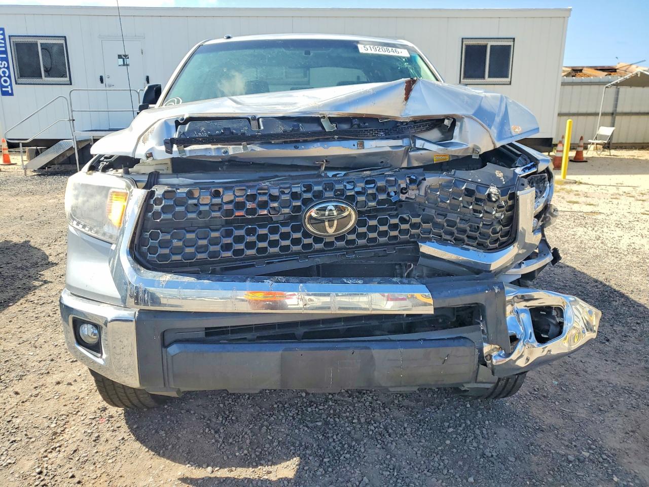 Toyota Tundra Crewmax Sr5
