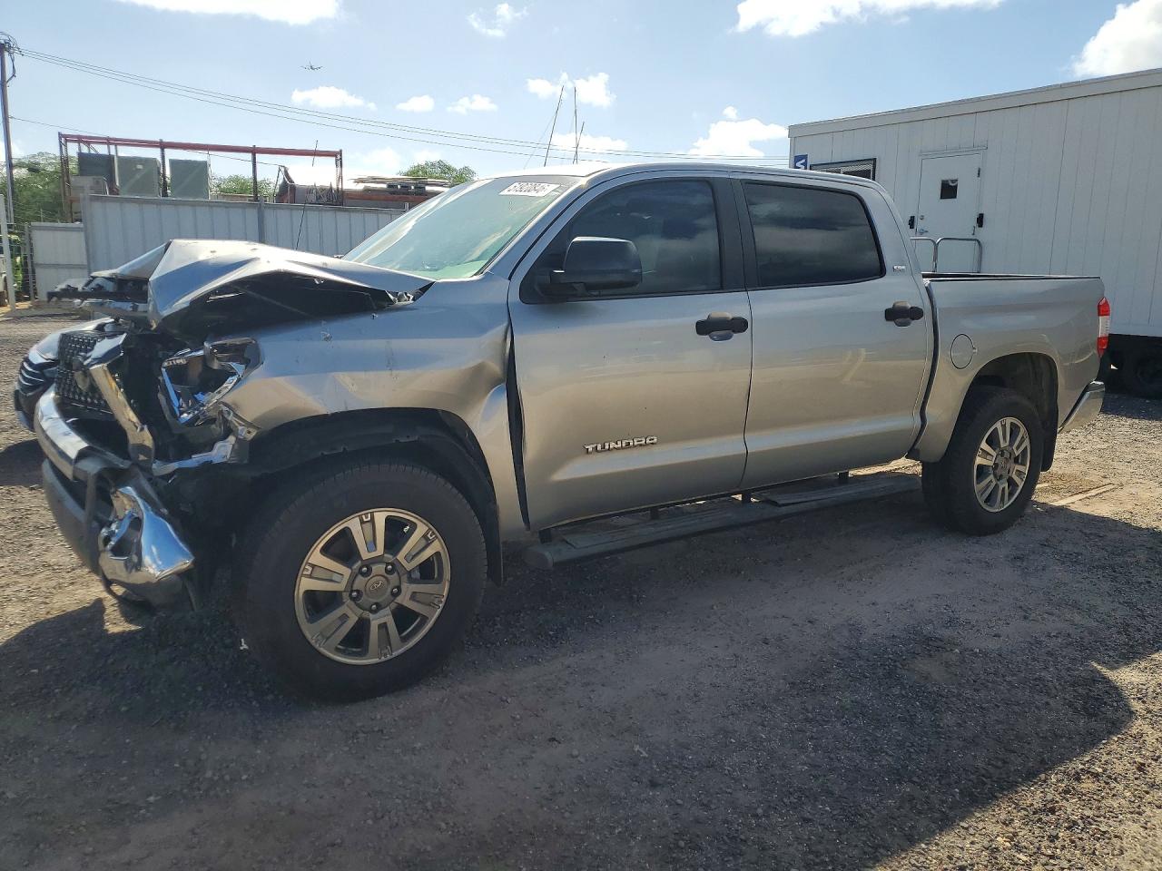 Salvage Toyota Tundra Image