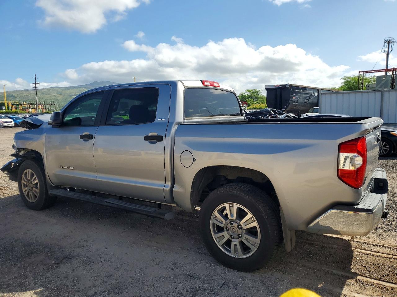 Toyota Tundra Crewmax Sr5