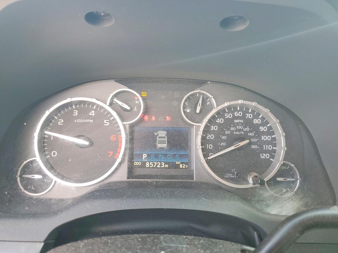 Toyota Tundra Crewmax Sr5