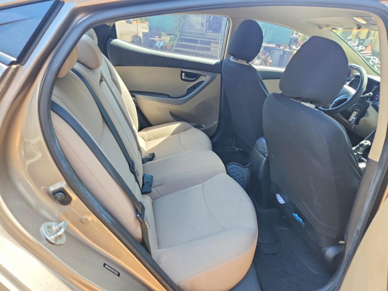 Hyundai ELANTRA Se