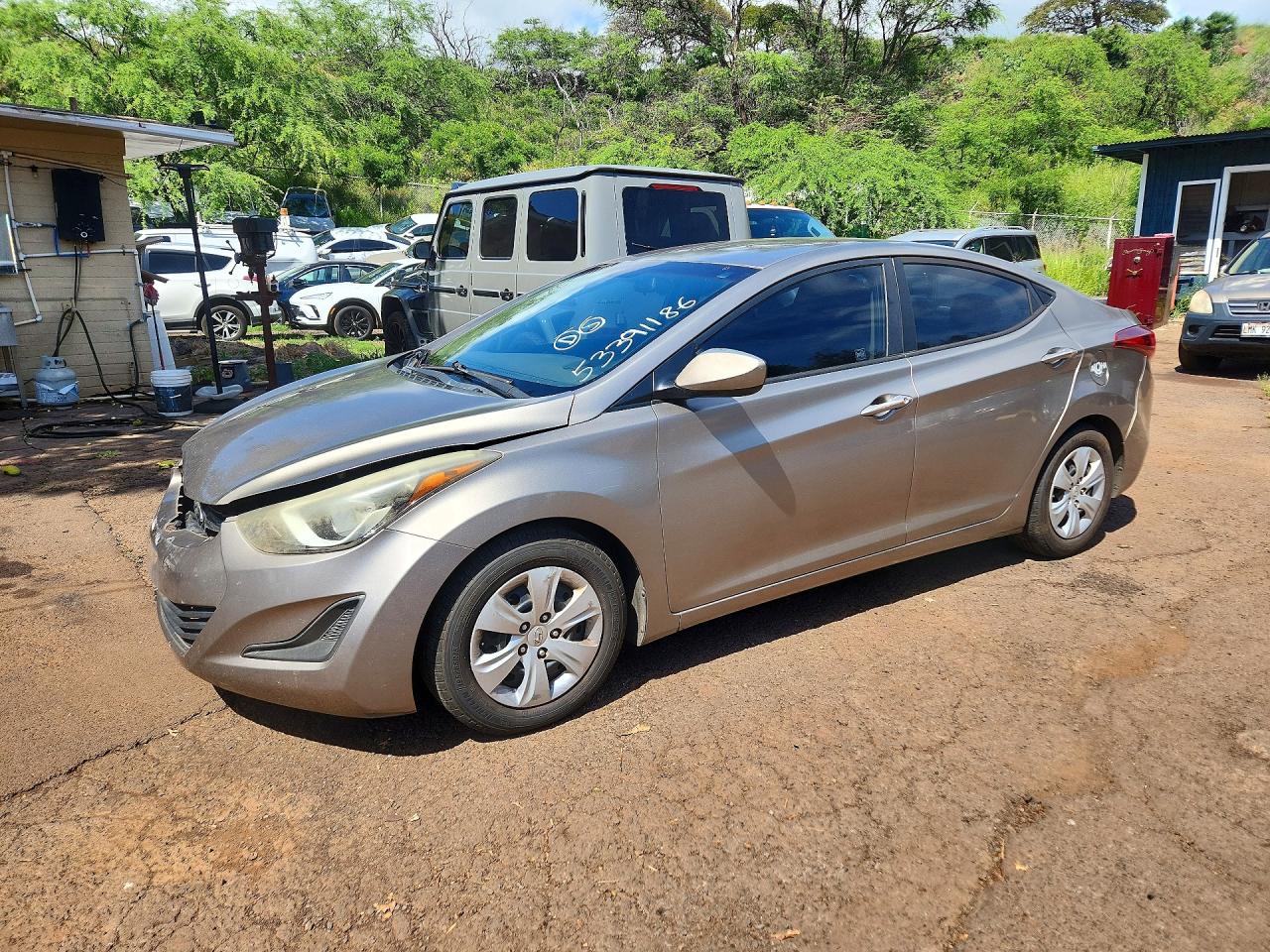 Salvage Hyundai ELANTRA Image
