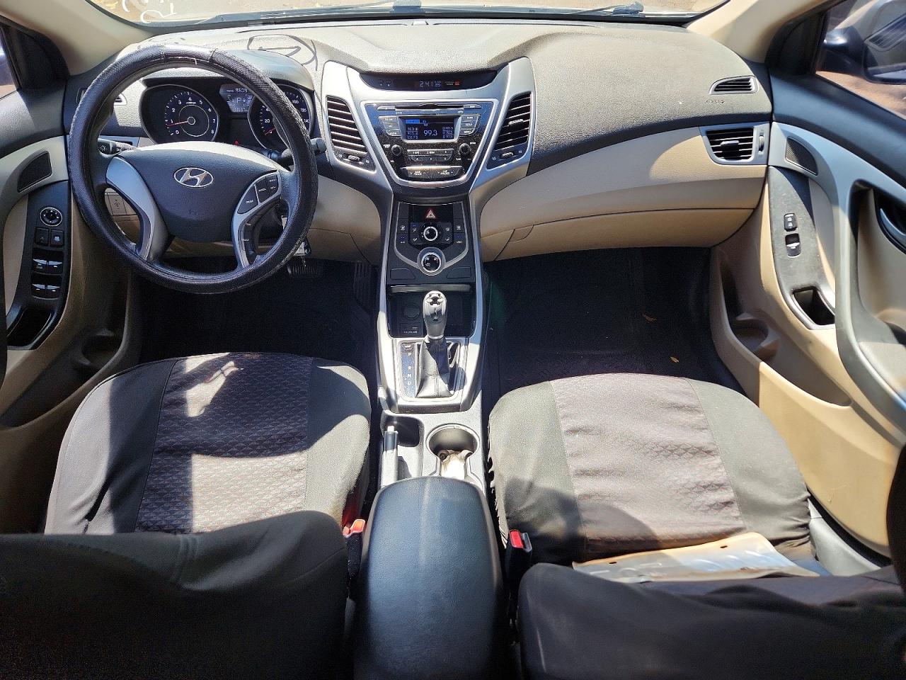 Hyundai ELANTRA Se