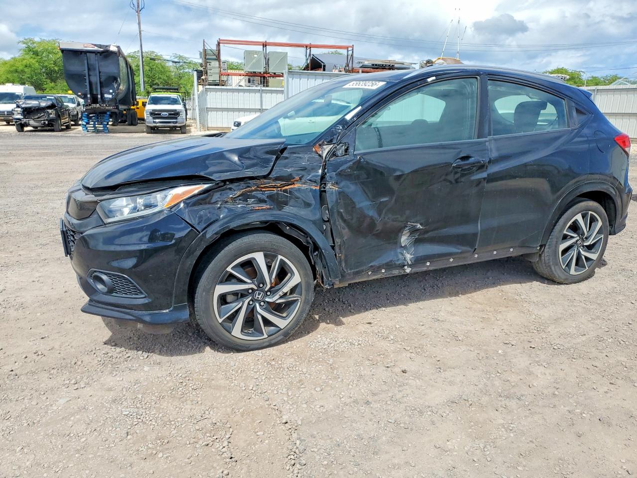 Salvage Honda HR-V Image