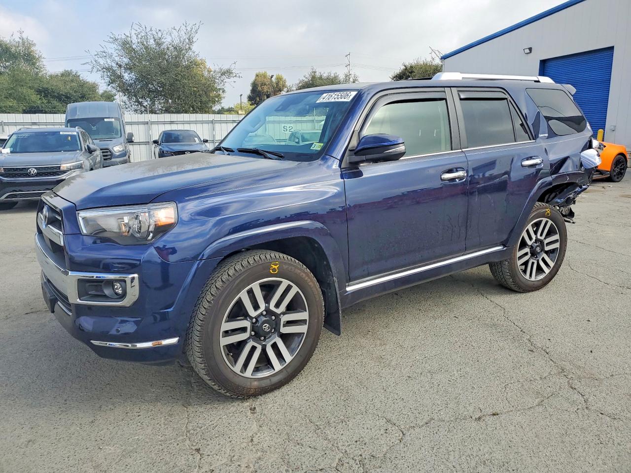 Salvage Toyota 4Runner Image