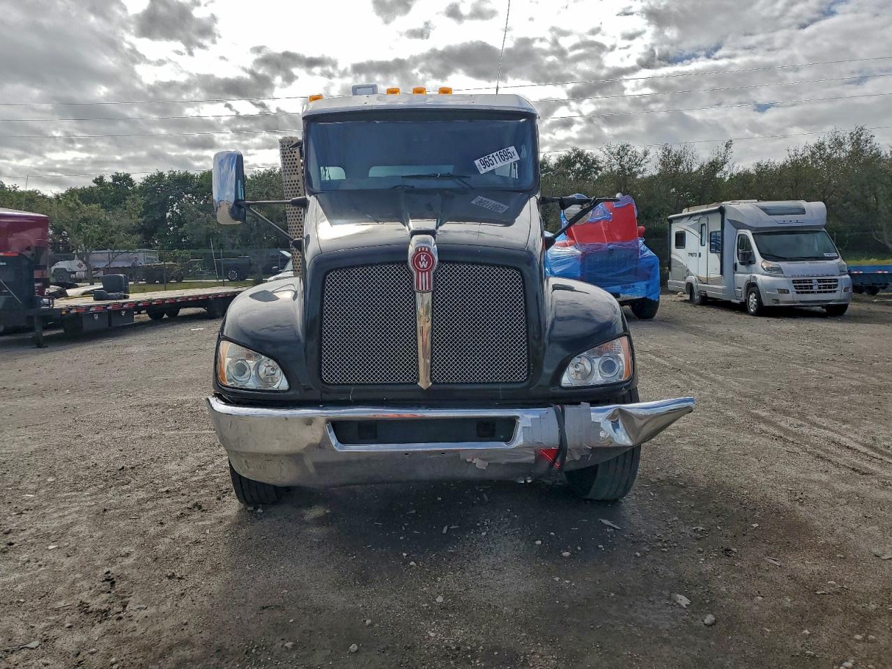 Kenworth Constructi