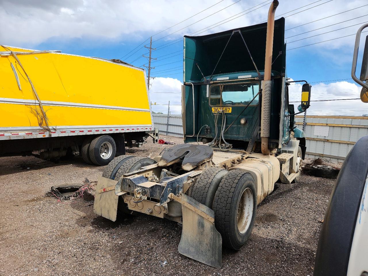 Mack Cxu613