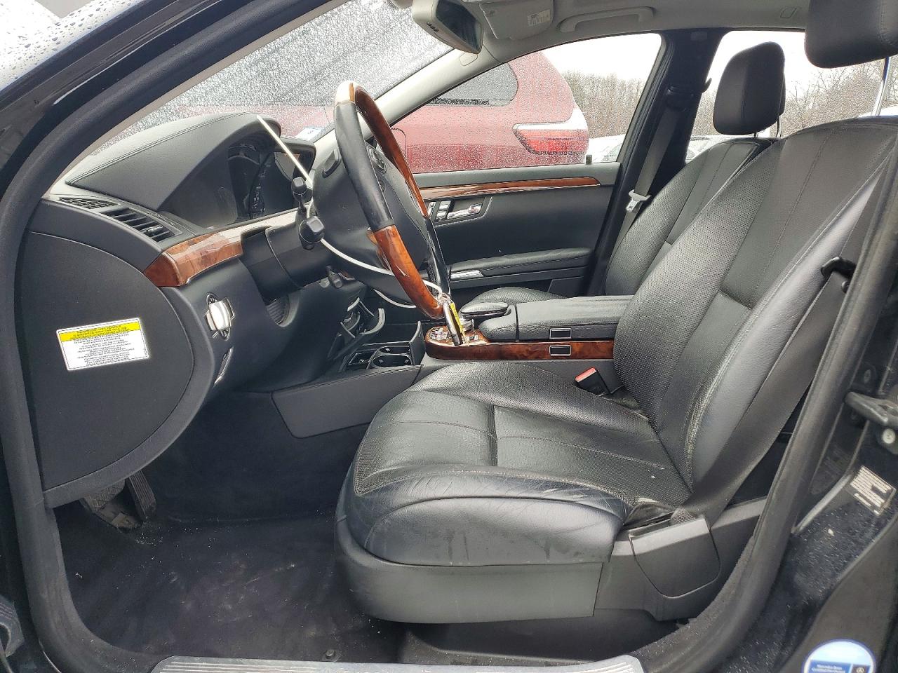 Mercedes-Benz S-Class 550 4matic