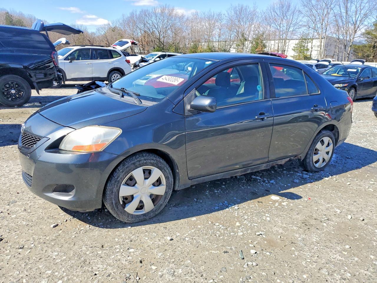 Salvage Toyota Yaris Image
