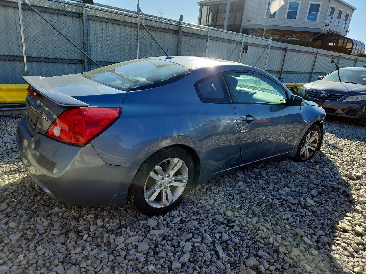 Nissan Altima S