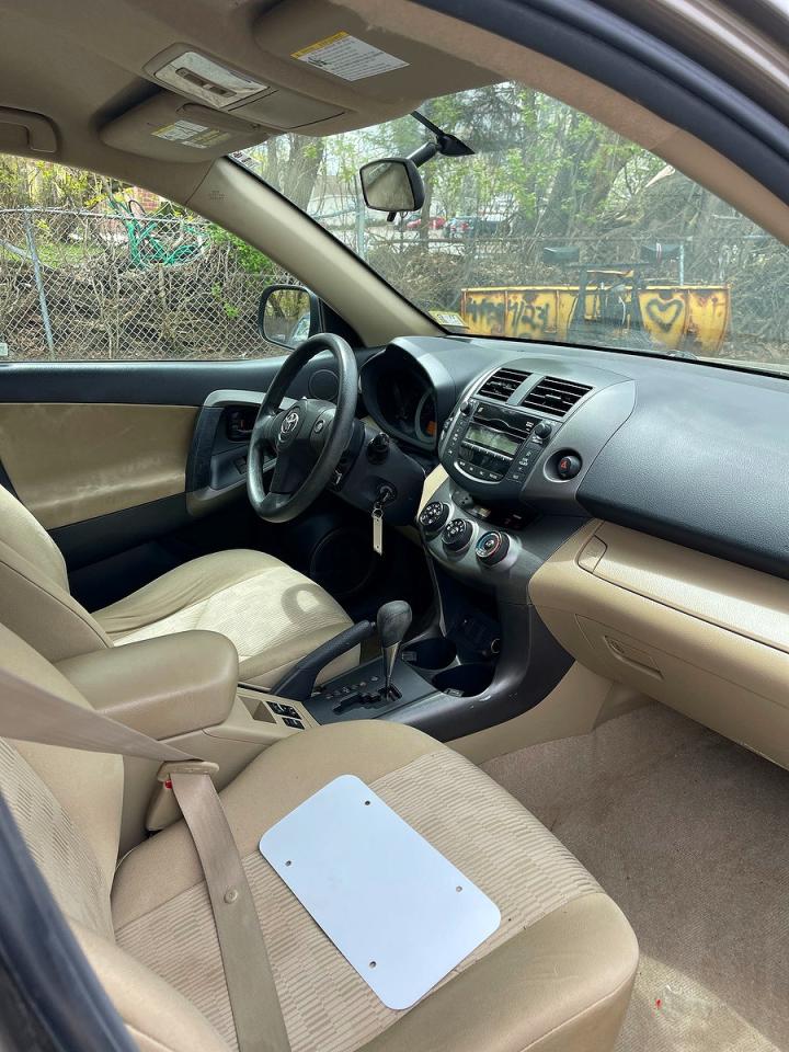 Toyota RAV4 Base