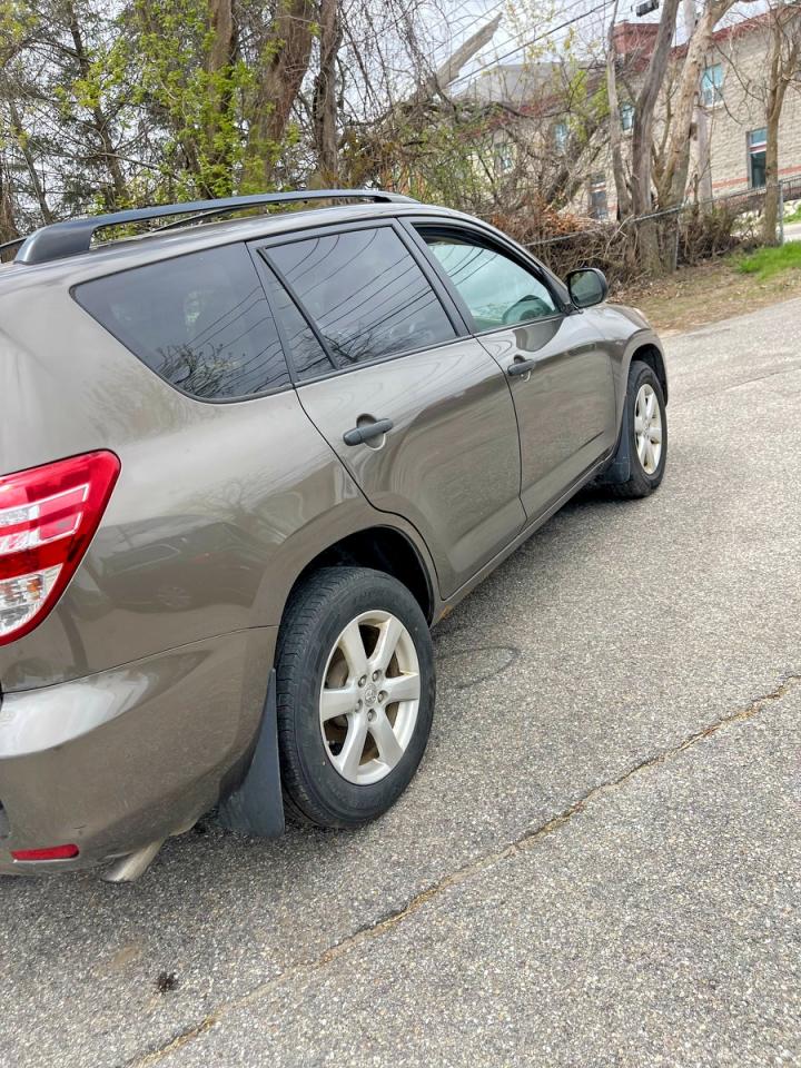 Toyota RAV4 Base