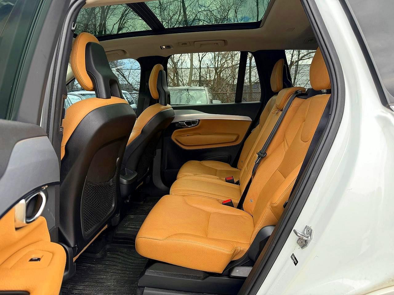 Volvo XC90 T5