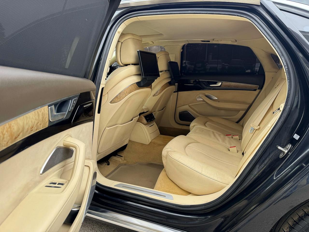 Audi A8 L Quattro
