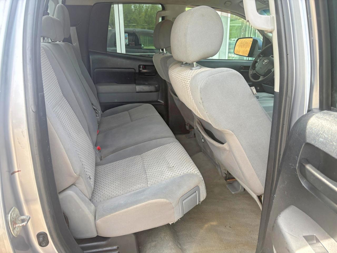 Toyota Tundra Double Cab Sr5