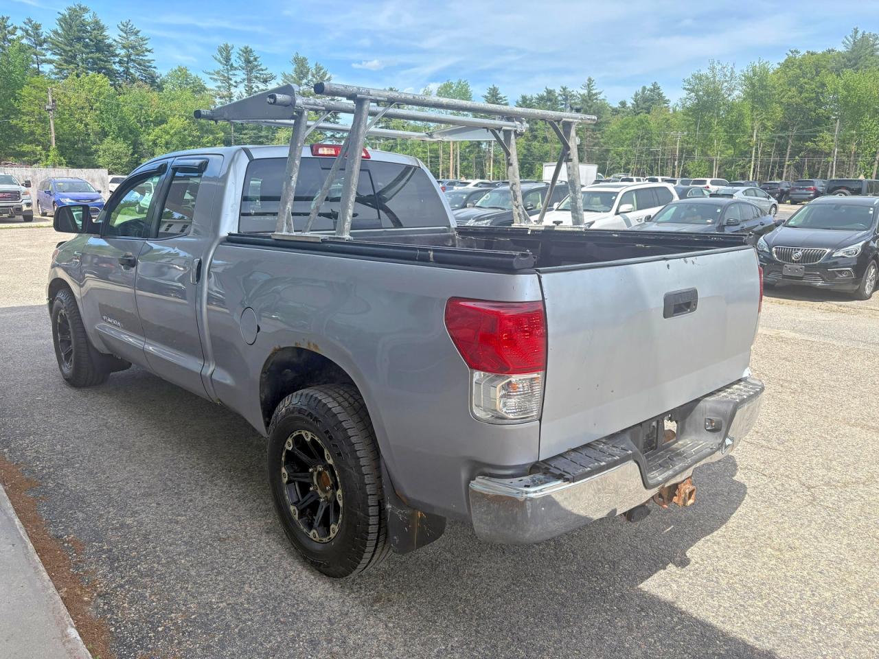 Toyota Tundra Double Cab Sr5