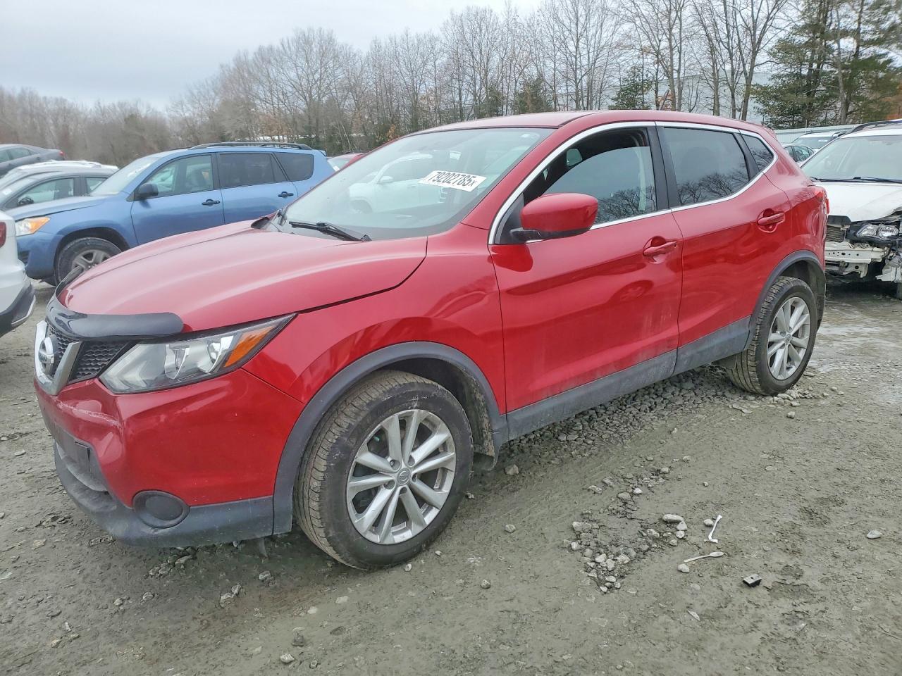 Salvage Nissan Rogue Image