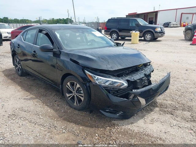 Salvage Nissan Sentra Image