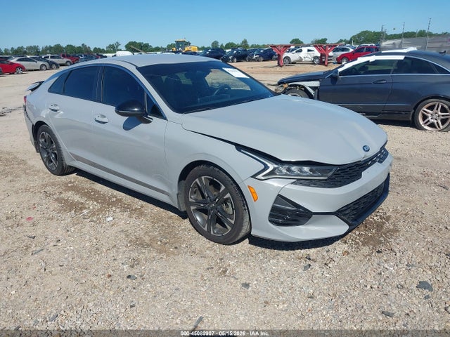 Salvage Kia K5 Image