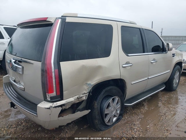 Cadillac Escalade Standard