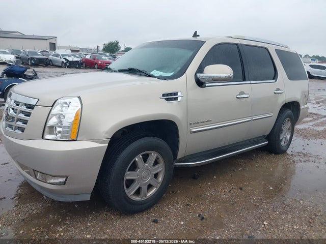 Cadillac Escalade Standard