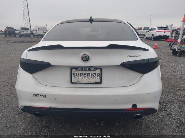 Alfa Romeo Giulia Rwd