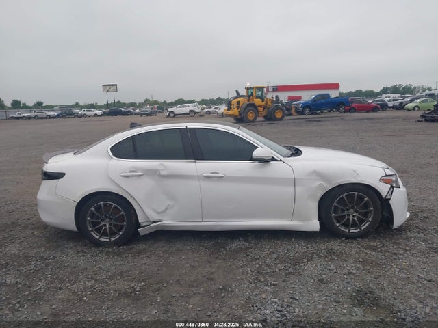 Alfa Romeo Giulia Rwd