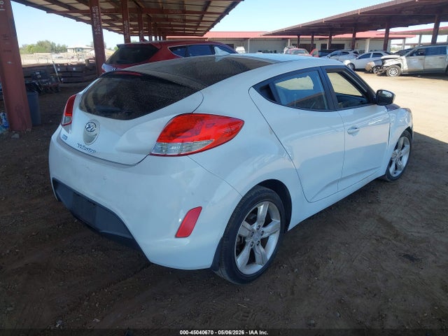 Hyundai VELOSTER