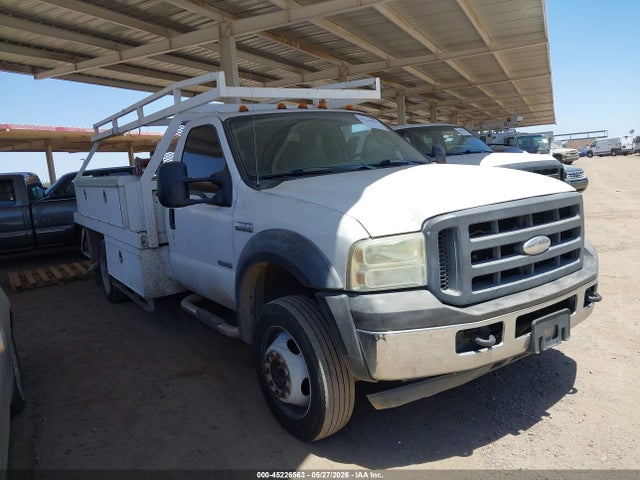 Salvage Ford F-450 Image