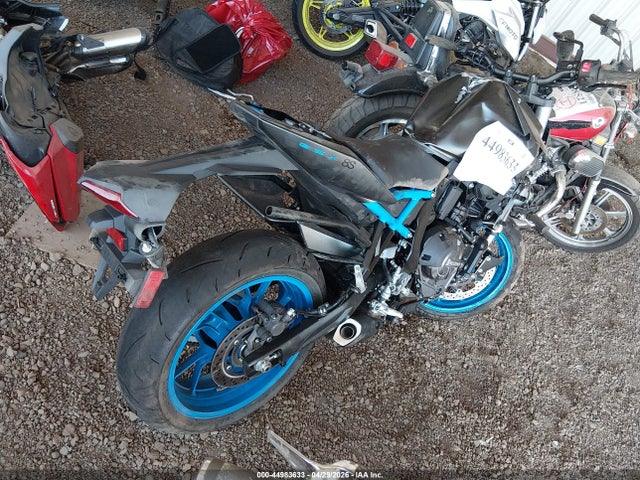 Suzuki Gsx800 R
