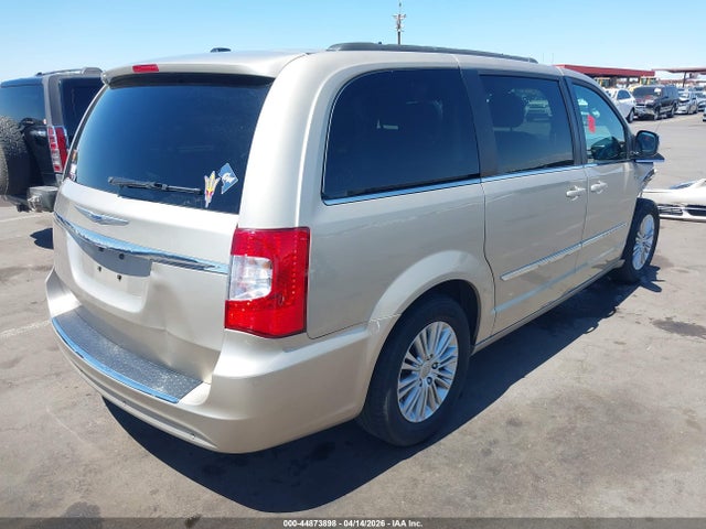 Chrysler Town & Country Touring-l