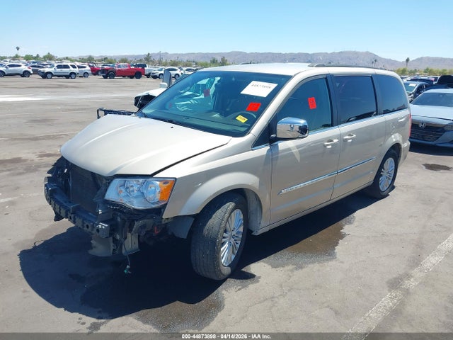Chrysler Town & Country Touring-l